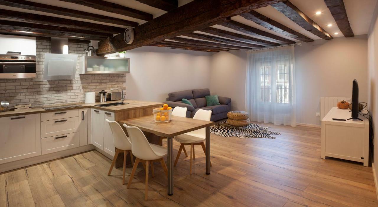Precioso Apartamento Al Lado De La Catedral Burgo Exteriör bild